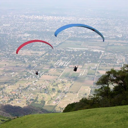 Parapente en Loma Bola, San Javier, Tucumán