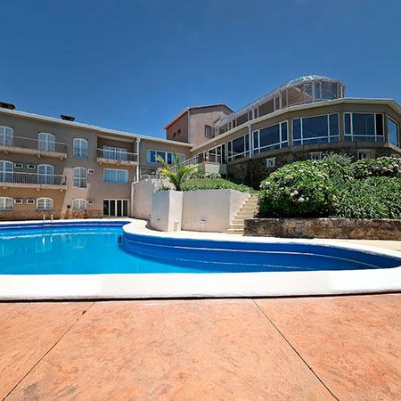 Piscina del Hotel Sol San Javier en Tucumán